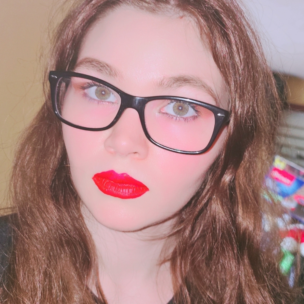 Meet your Posher, Makenzie